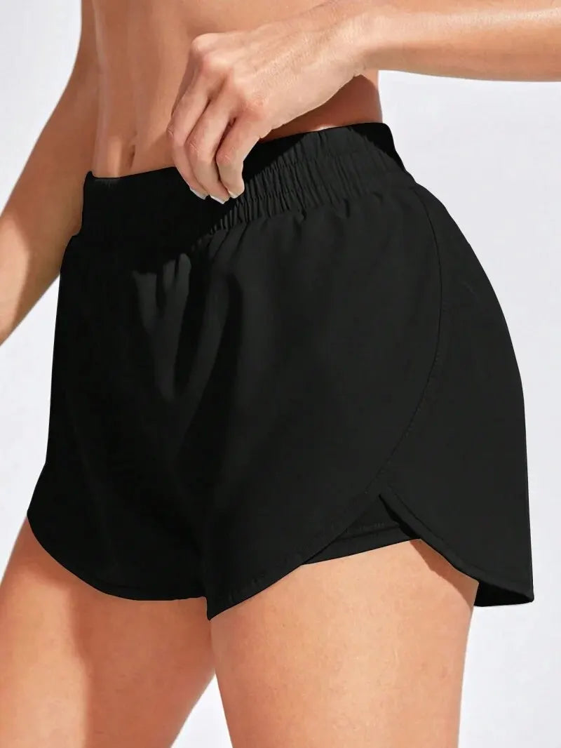 Luné | High-Waist Workout Shorts – Stretch & Sculpt