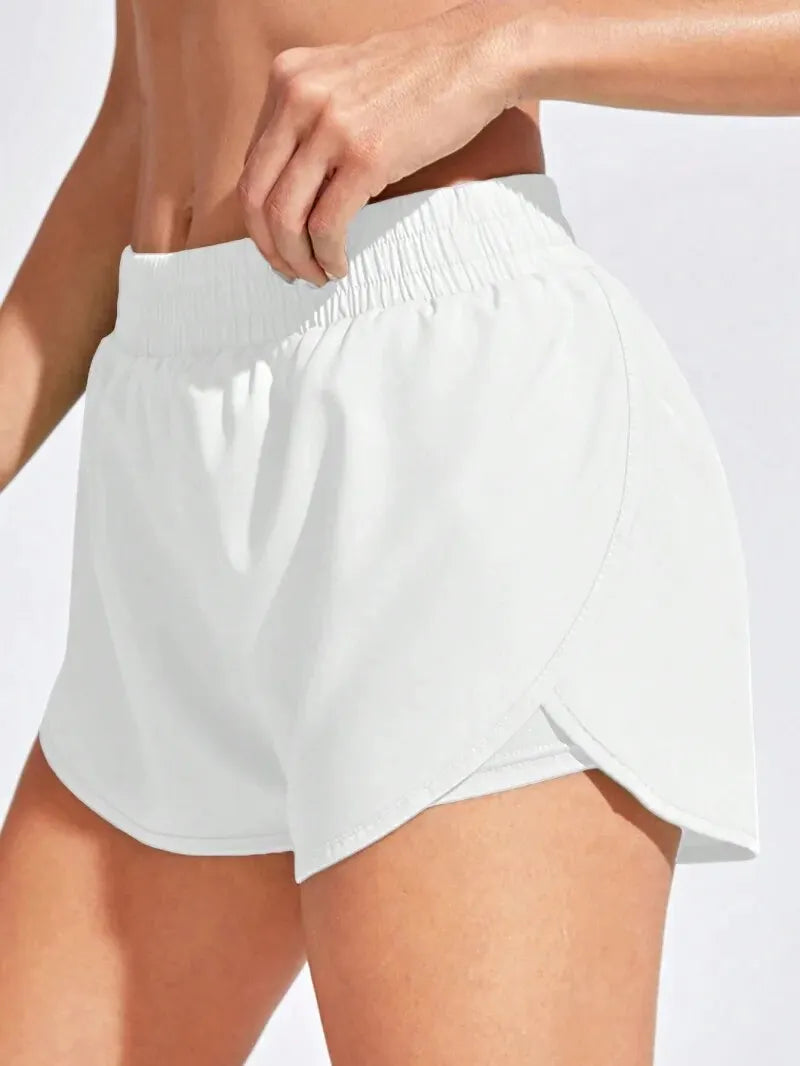 Luné | High-Waist Workout Shorts – Stretch & Sculpt