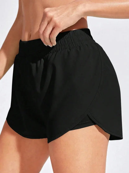 Luné | High-Waist Workout Shorts – Stretch & Sculpt